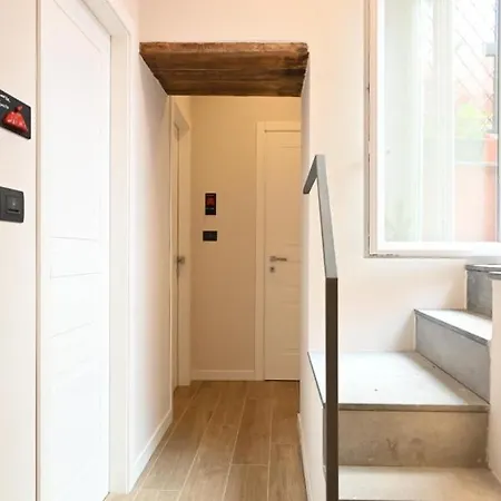 Palazzina Avallone Naples