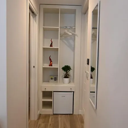 Palazzina Avallone Naples