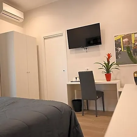 Palazzina Avallone Bed & Breakfast Naples