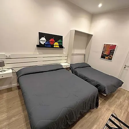 Bed & Breakfast Palazzina Avallone Naples